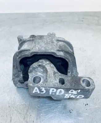 Audi A3 S3 A3 Sportback 8P Engine mount bracket 1K0199262