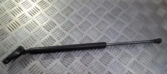 Toyota Corolla E120 E130 Tailgate/trunk strut/damper 6895002080 68950-02080