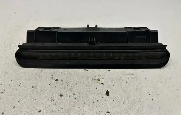 Volvo S70 V70 V70 XC Third/center stoplight 9151490