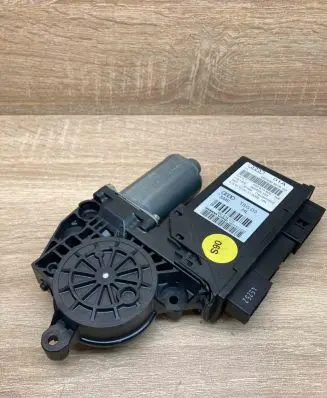 Audi A8 S8 D3 4E Rear door window regulator motor 4E0959801A 4E0910802