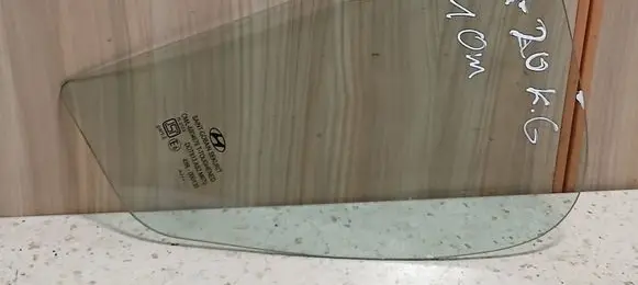 Hyundai i20 (PB PBT) Rear vent window glass 43R000135 6804676 DOT813AS2M670