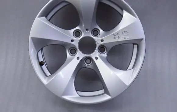 BMW 3 E90 E91 R16 alloy rim 