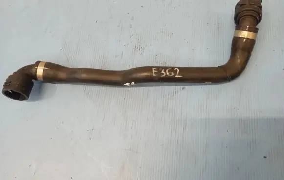BMW 1 F20 F21 Engine coolant pipe/hose 8634284