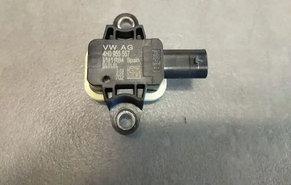 Audi A7 S7 4G Airbag deployment crash/impact sensor 4H0955557