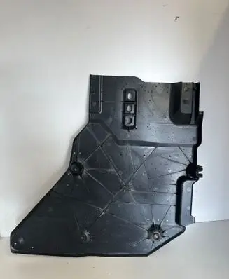 Center/middle under tray cover