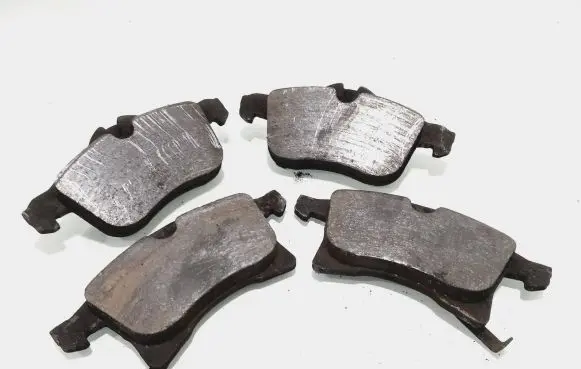Opel Zafira B Brake pads (front) 