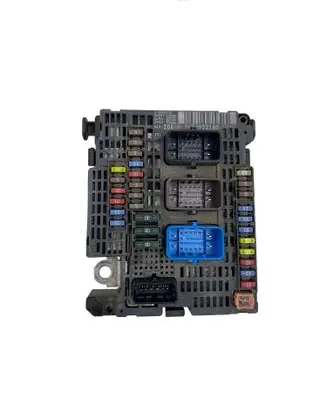 Peugeot 508 II Fuse module 9674922180