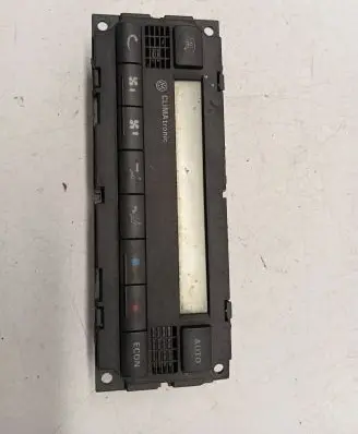 Volkswagen PASSAT B5 Climate control unit 6013966