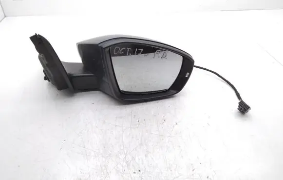 Skoda Octavia Mk3 (5E) Front door electric wing mirror