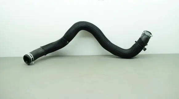 Nissan Qashqai Engine coolant pipe/hose