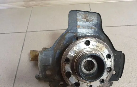 Opel Zafira A Front wheel hub 