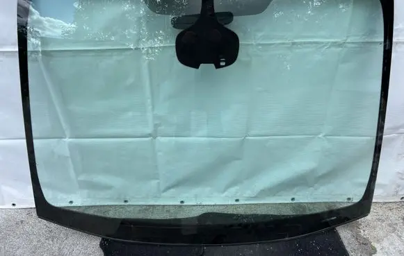 Opel Zafira C Front windscreen/windshield window 