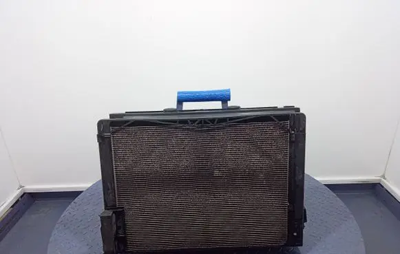 BMW 6 F12 F13 Coolant radiator 8509174