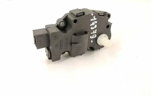 Mercedes-Benz E W212 Climate control unit DALISID1310 A2218200042 2218200042