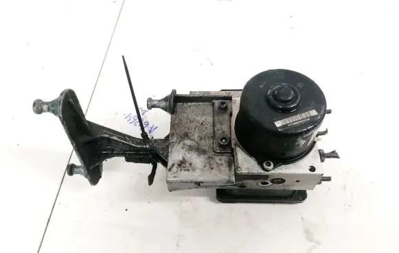 Mercedes-Benz C W203 ABS Pump A2095452932 00009421D0
