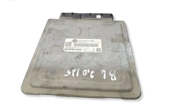 Volkswagen PASSAT B6 Engine control unit/module 03G906018EM