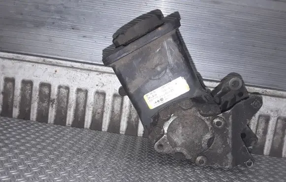 BMW 5 E39 Power steering pump 1095749