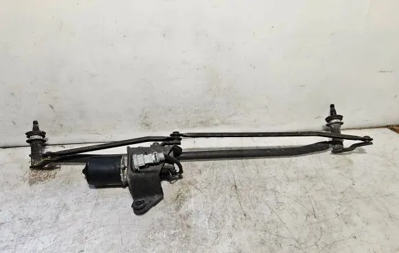 Renault Master II Front wiper linkage and motor