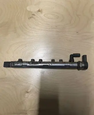 BMW X3 E83 Fuel main line pipe 780912702 0445214182 0281002738