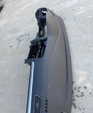Volkswagen Golf VII Dashboard 5G1314UP 70731545 07513329