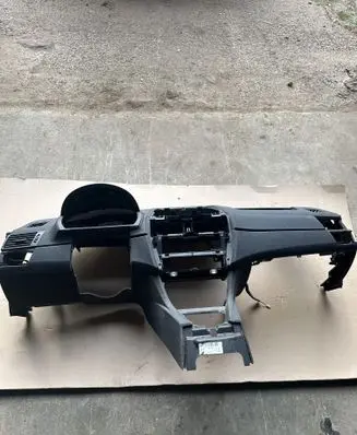 BMW X3 E83 Dashboard
