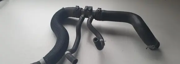 Nissan X-Trail T32 Engine coolant pipe/hose