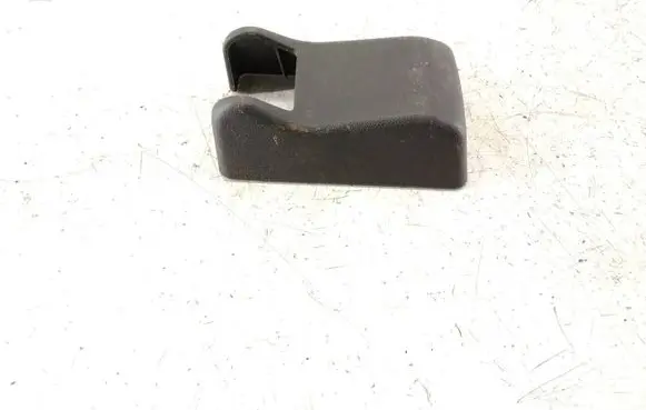 Toyota Avensis T250 Front passenger seat rail trim 0Y5SNF1