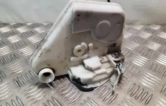 Mazda 6 Front door lock