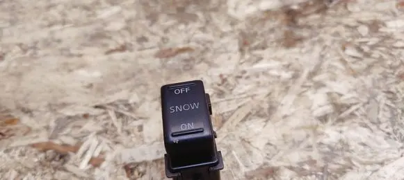 Infiniti G37 Differential lock switch 