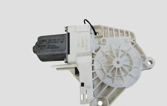 Audi A4 S4 B8 8K Rear door window regulator motor 8K0959811