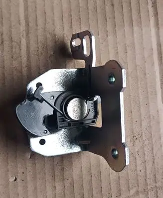 Mercedes-Benz E W212 Seat back rest lock catch A2049200572
