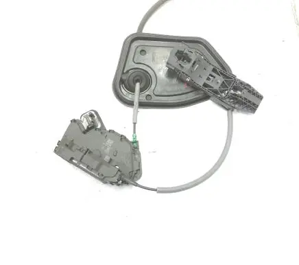 Audi Q3 F3 Front door lock B6C5TB837016C