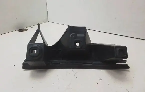 Volvo S80 Rear bumper mounting bracket 30678280 10121
