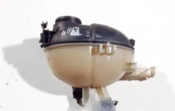 Mercedes-Benz E W212 Coolant expansion tank/reservoir a2045000749