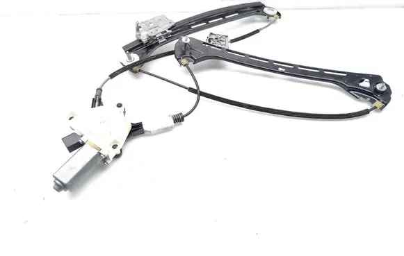Mercedes-Benz E A207 Front door window regulator with motor A2078200642 934531102