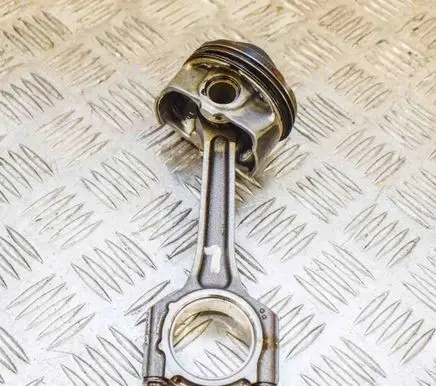 Ford Fiesta Piston CM5Z6108D CM5Z6200C