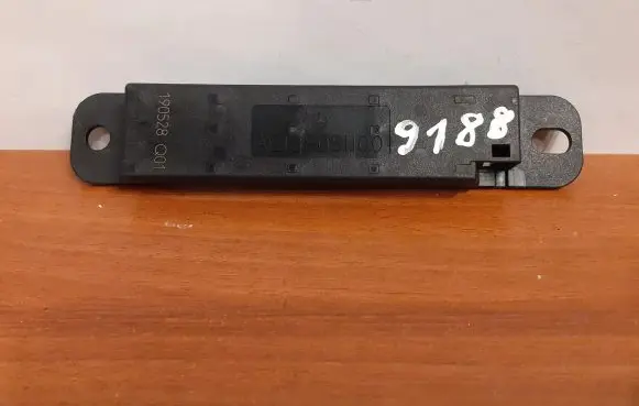Mercedes-Benz E W213 Keyless system antenna A2139051100 9188