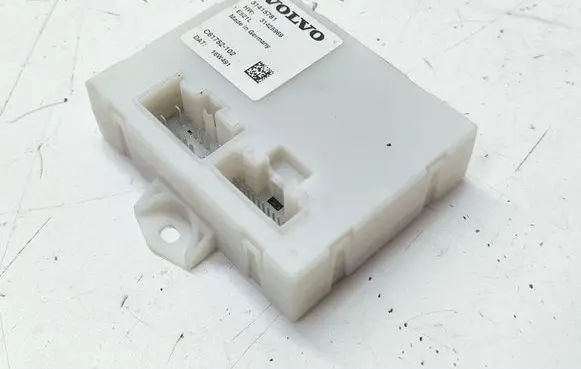 Volvo XC60 Tailgate/trunk control unit/module 31415781