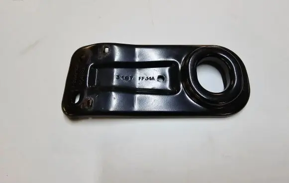 Ford Mustang VI Radiator mount bracket JR338K202AA