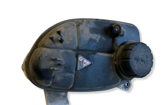 Mercedes-Benz Vito Viano W447 Coolant expansion tank/reservoir A4475000049
