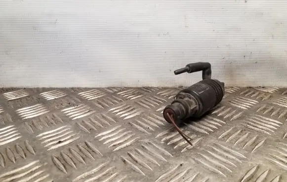 Audi 80 90 S2 B4 Windscreen/windshield washer pump 4A0955651