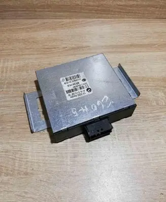 BMW 3 E90 E91 Voltage converter/converter module 9113348 8ES00947900