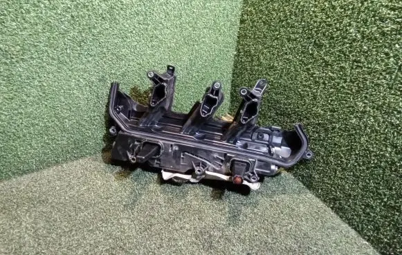 Rocker cam cover