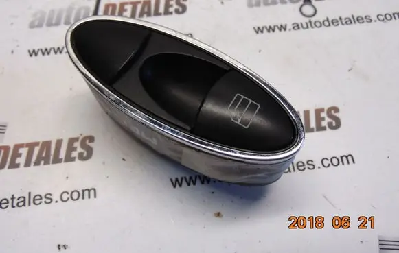 Mercedes-Benz E W211 Electric window control switch A2118211351