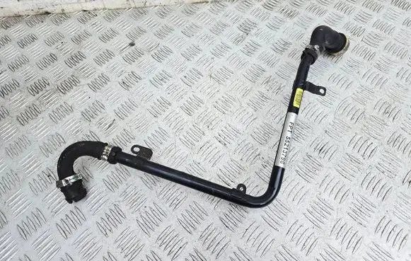Engine coolant pipe/hose