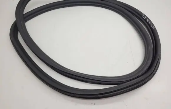 BMW 7 G11 G12 Front door rubber seal 7336046AUTOFROST