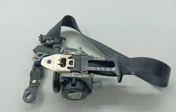 Volvo S60 Front seatbelt 616155800 012R0000