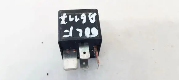 Volkswagen Golf IV Other relay 7M0951253A 95VW10K705CA