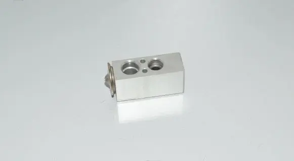 BMW 2 F45 Air conditioning (A/C) expansion valve 6845415 64116845415 9287284