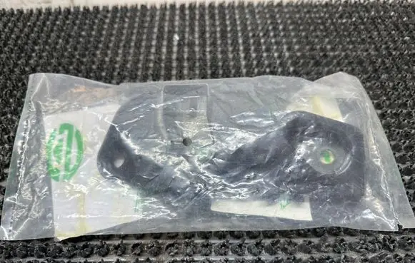 Mazda 6 Front bumper mounting bracket PMZ43117AL MZ43117AL